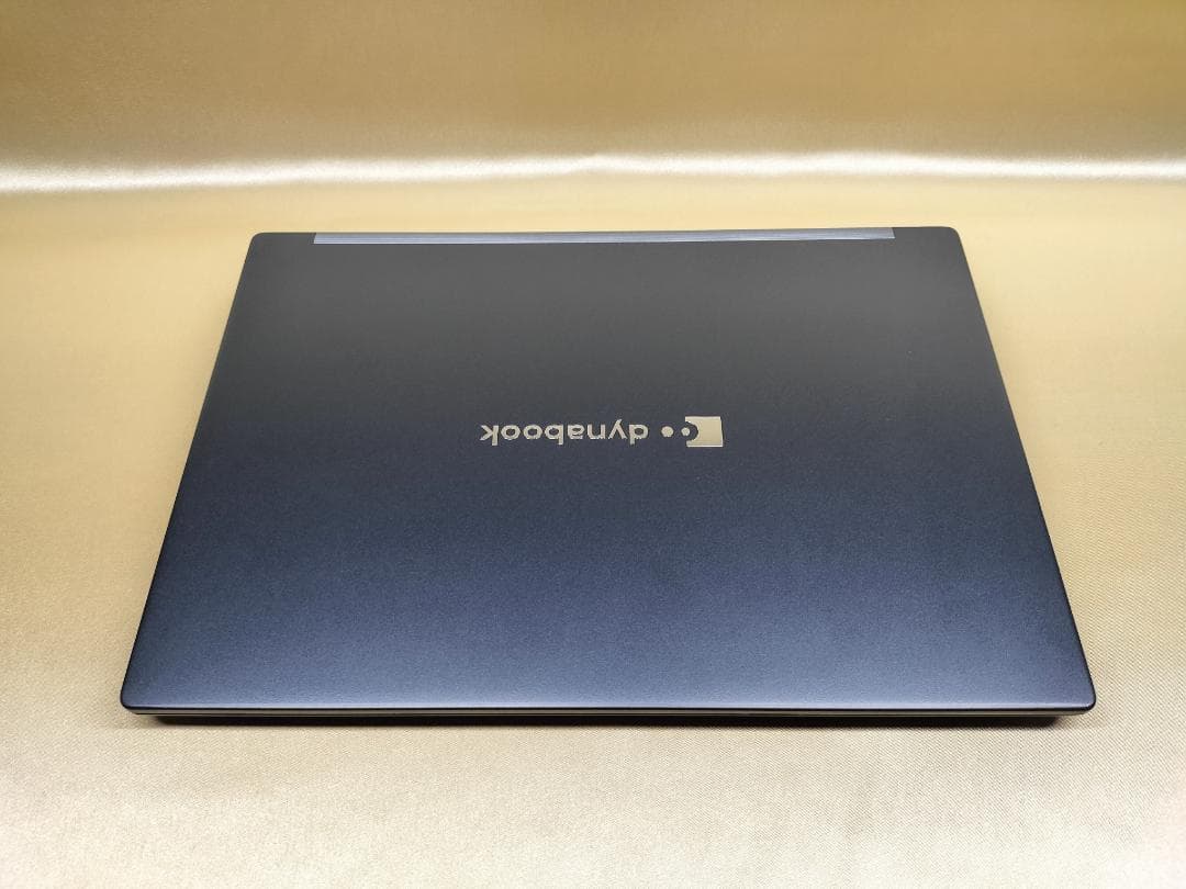 東芝　Dynabook G83/KW　高性能　2023年モデル(K-204)