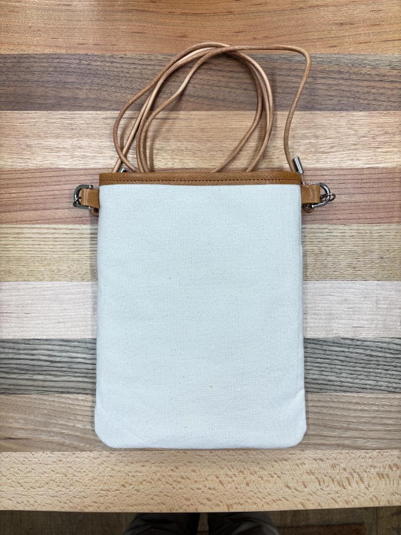 本革×帆布 サコッシュ 茶 蜂柄 金具色ゴールド ショルダーバッグ