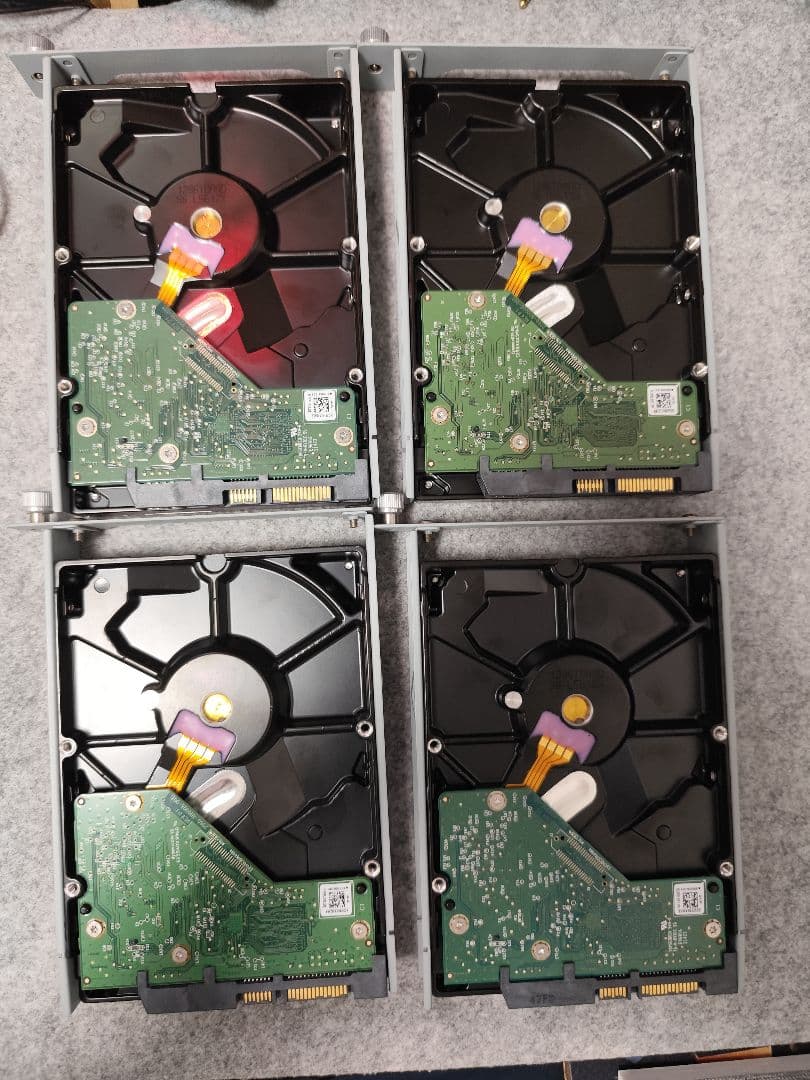 w030~033 中古HDD WD 1TB 3.5インチ SATA　正常 4個