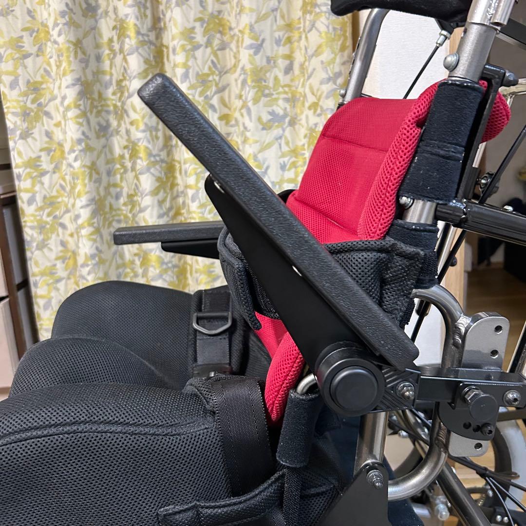 モジュラー式 座位保持装着　車椅子　MOSAIC ティルト付　屋外　障害児バギー
