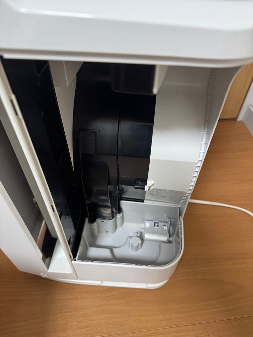 DAIKIN ダイキン　空気清浄機　ACK70U-W 2018年製