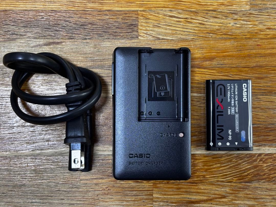 CASIO EXILIM EX-H15 10倍ズーム　SDカード付