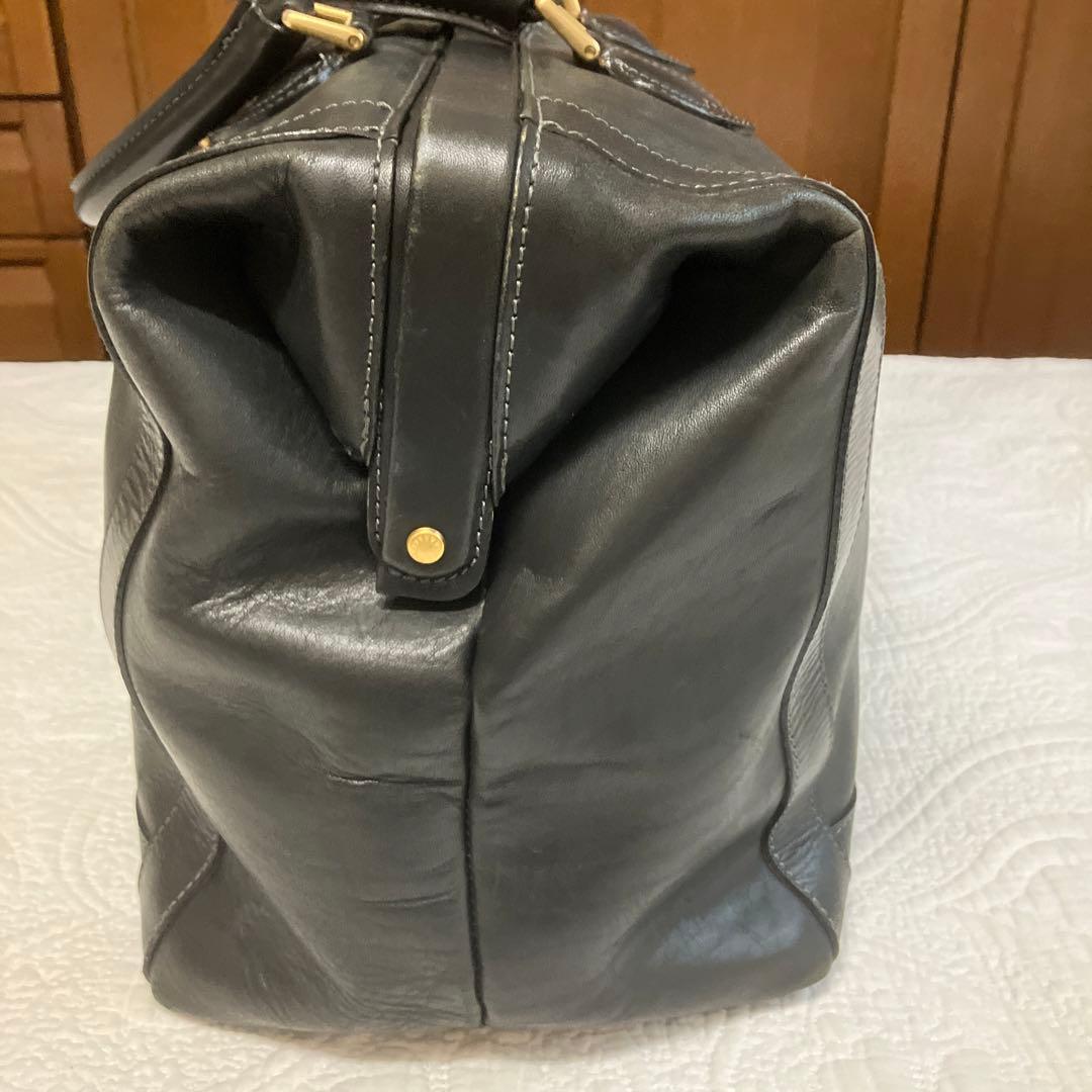 エースの革製旅行カバン