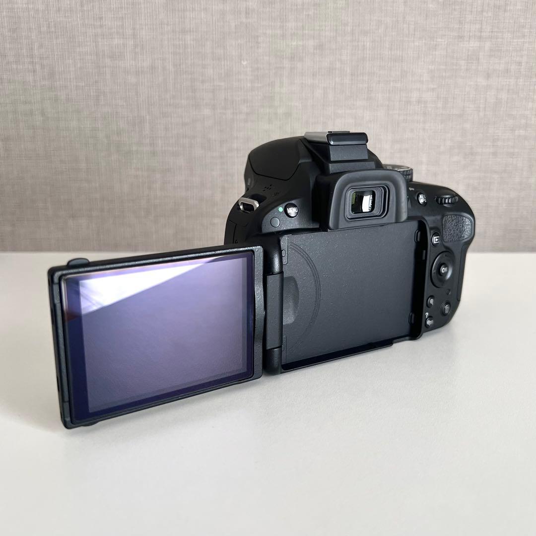 撮影枚数3580枚 Nikon D5100 ダブルズームキット デジタル一眼レフ