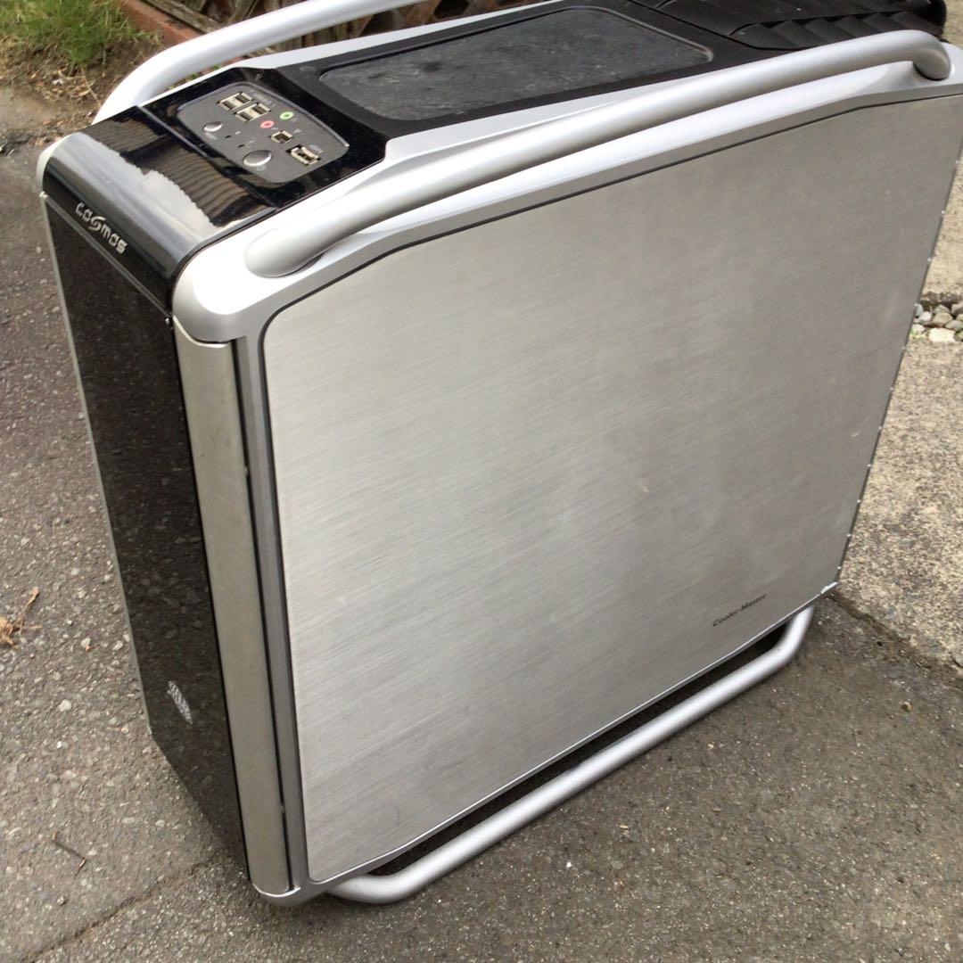 Cooler Master Cosmos 1000 PCケース