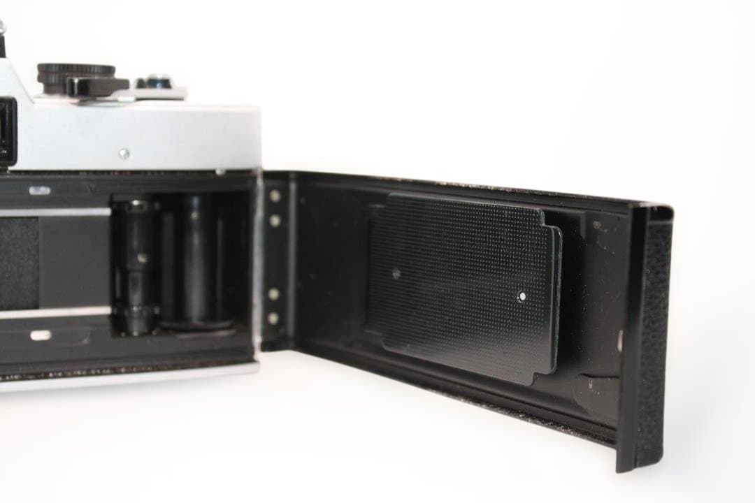 フィルムカメラ Minolta SRT101 + MC Rokkor-PF 55mm f/1.7