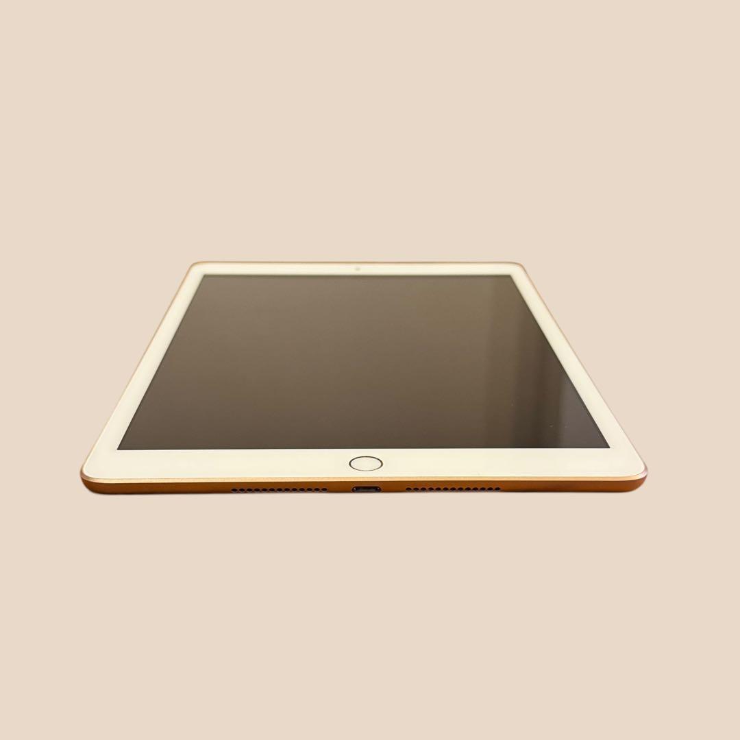 Apple　iPad　第8世代　32GB　付属品一式　ゴールド