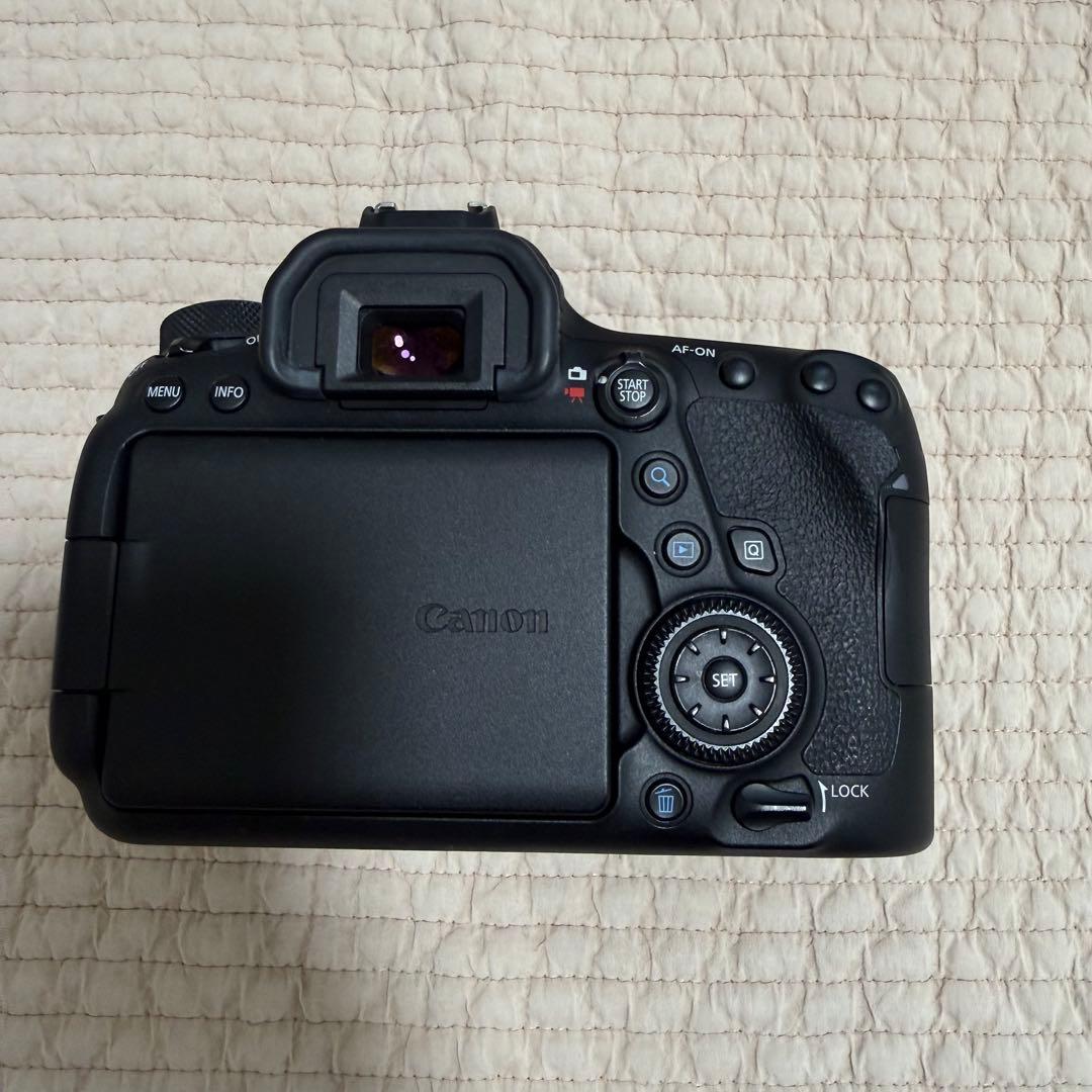 Canon EOS 6D Mark II 本体 ボディ フルサイズ 一眼レフ