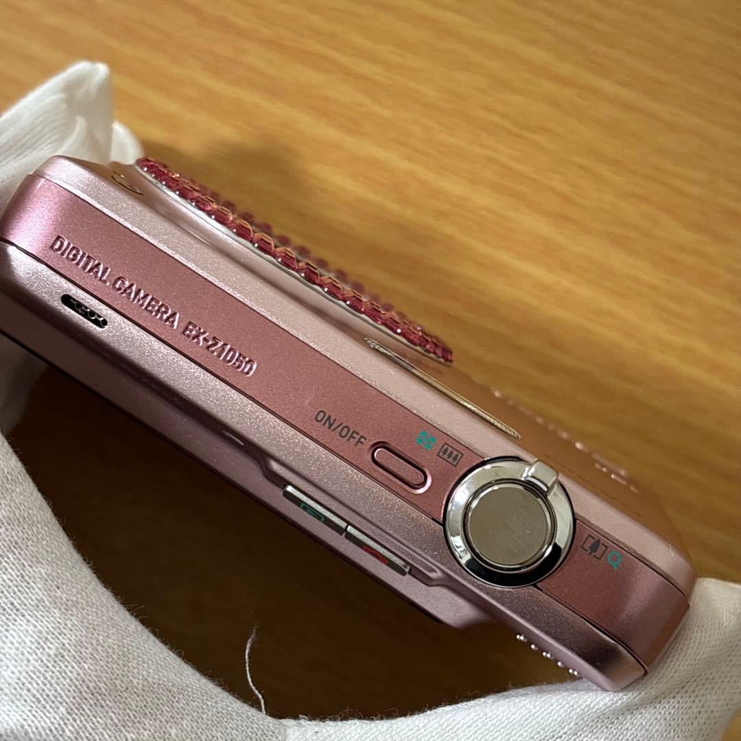 CASIO EXILIM EX-Z1050デジタルカメラ