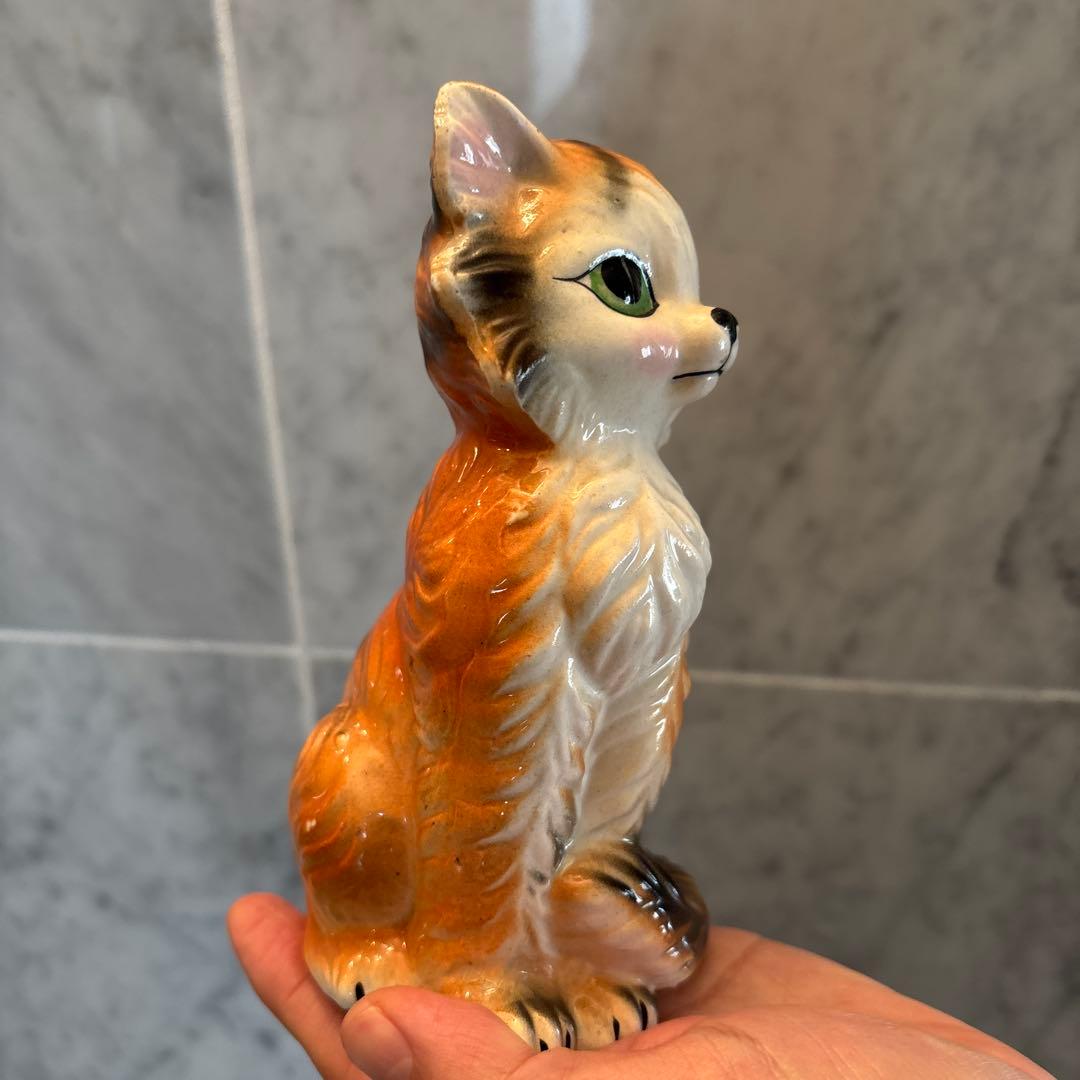 アメリカ80年代ビンテージ手描きの瞳が可愛らしく上品な猫ちゃん陶器