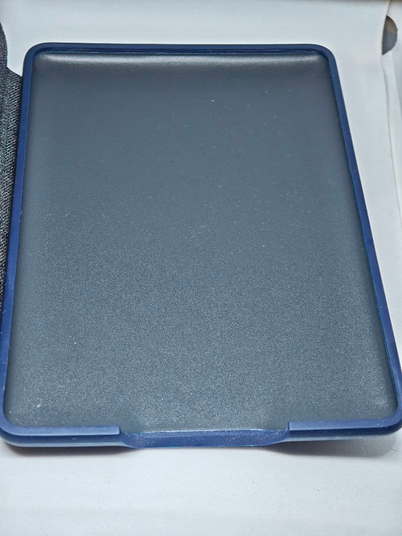 Amazon Kindle Paperwhite マンガモデル (第7世代)