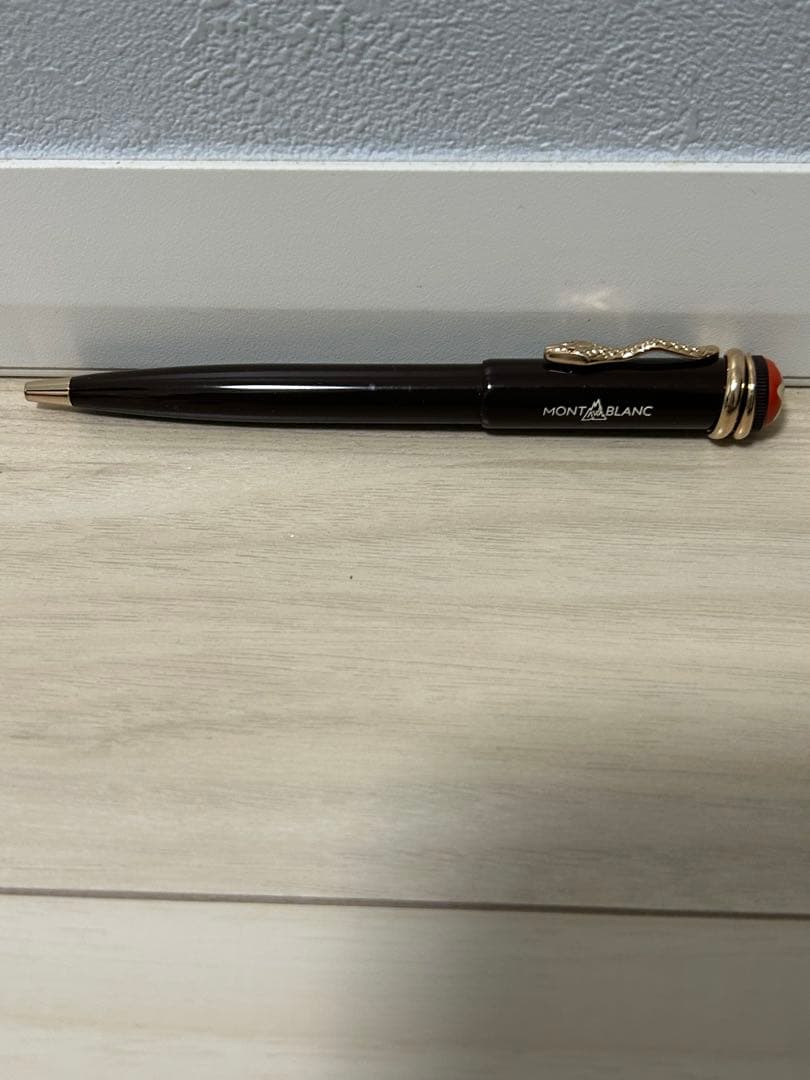 MONT BLANC モンブラン　蛇クリップ ボールペン　ブラック