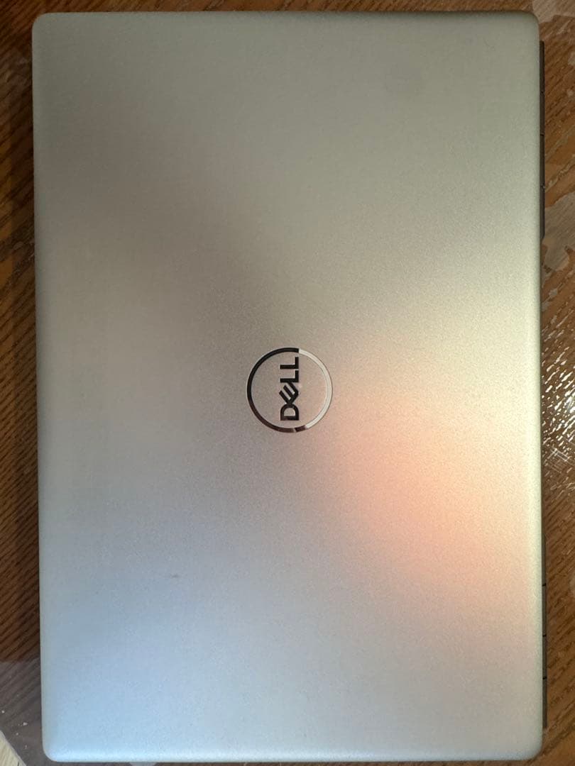 Dell Precision 7520 15.6インチ シルバー