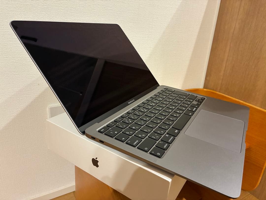 【超美品】MacBook Air (Retina, 13-inch, 2020)
