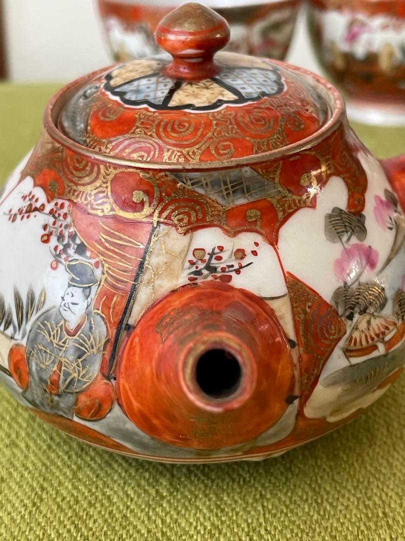 九谷焼　金彩赤絵　小茶器揃　急須と湯呑5客　骨董　(直し有り)