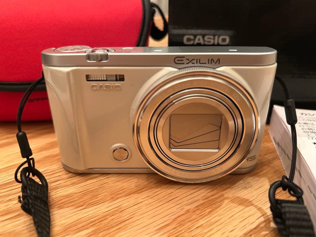 CASIO EXILIM コンパクトデジタルカメラ