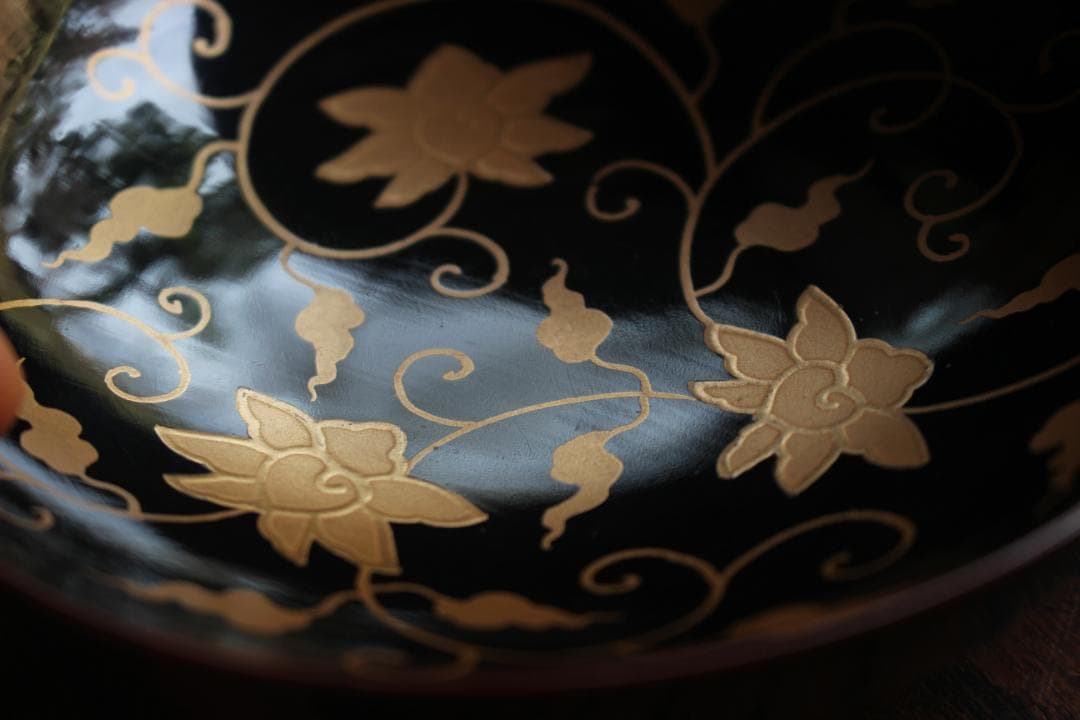 デッドストック！時代紅溜塗に優美な見返し唐草蒔絵の映えるお椀2点（検加賀蒔絵