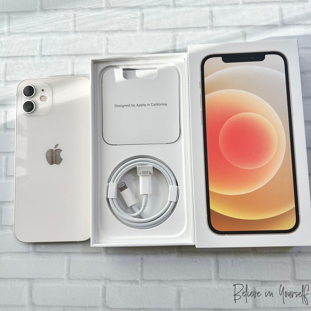 Apple iPhone 12 ホワイト 64GB 美品