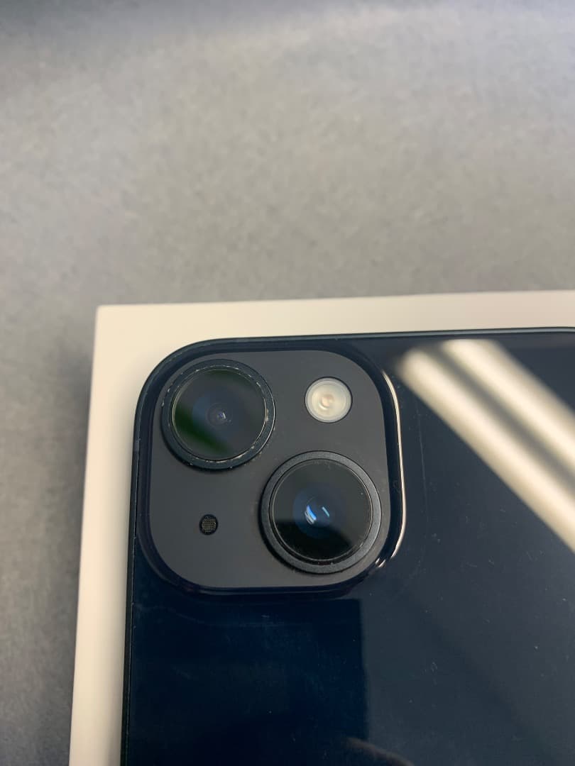 美品　国内版　SIMフリー　iPhone14 128GB ミッドライト色