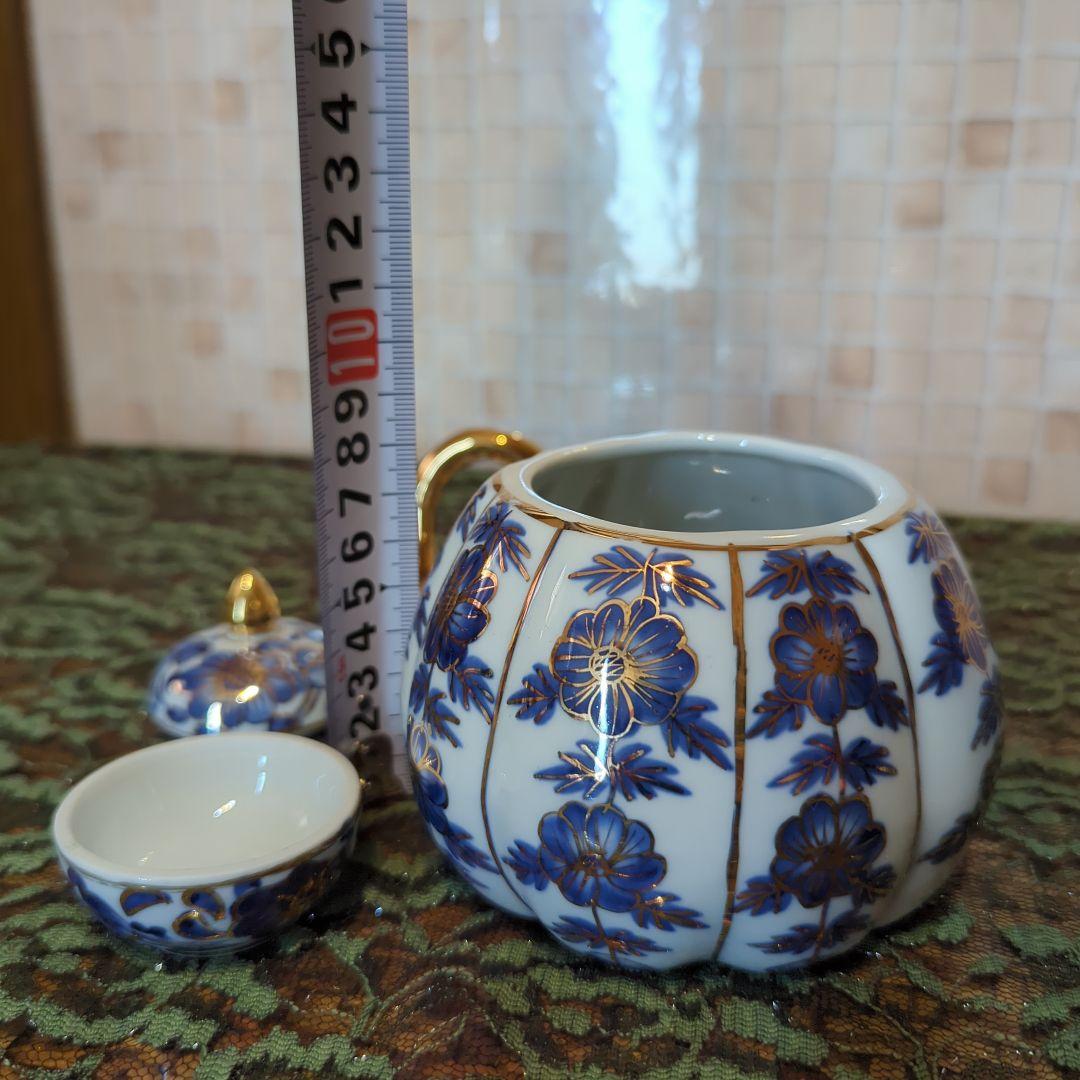 藍色花柄・南瓜型・丸型・蓋付き陶器製・小物入れ・2個まとめ売り・蓋付き小物入れ