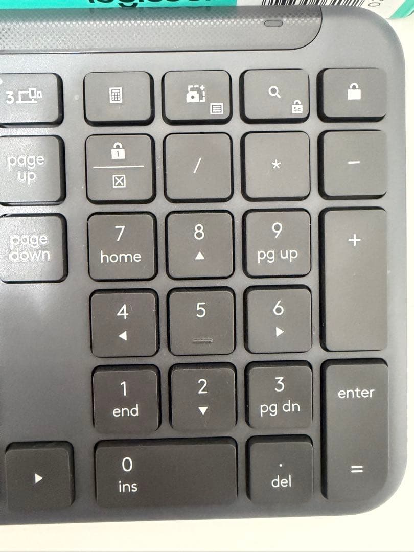 【中古】logicool SIGNATURE SLIM K950 キーボード