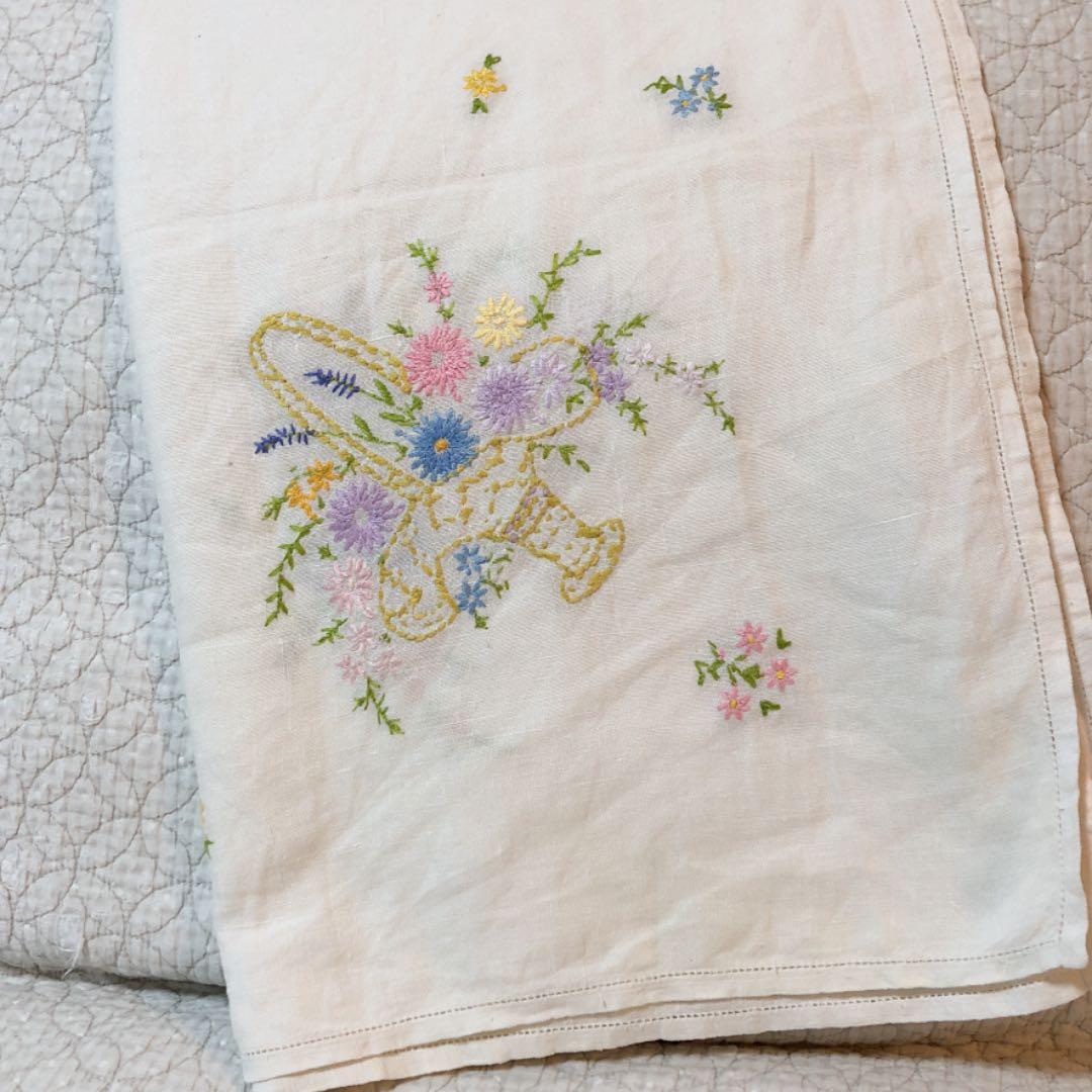 アンティーク　リネン　手刺繍　テーブルクロス