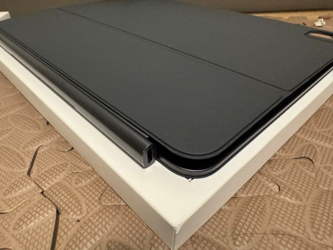 Magic Keyboard iPad Pro 13インチM4 M5