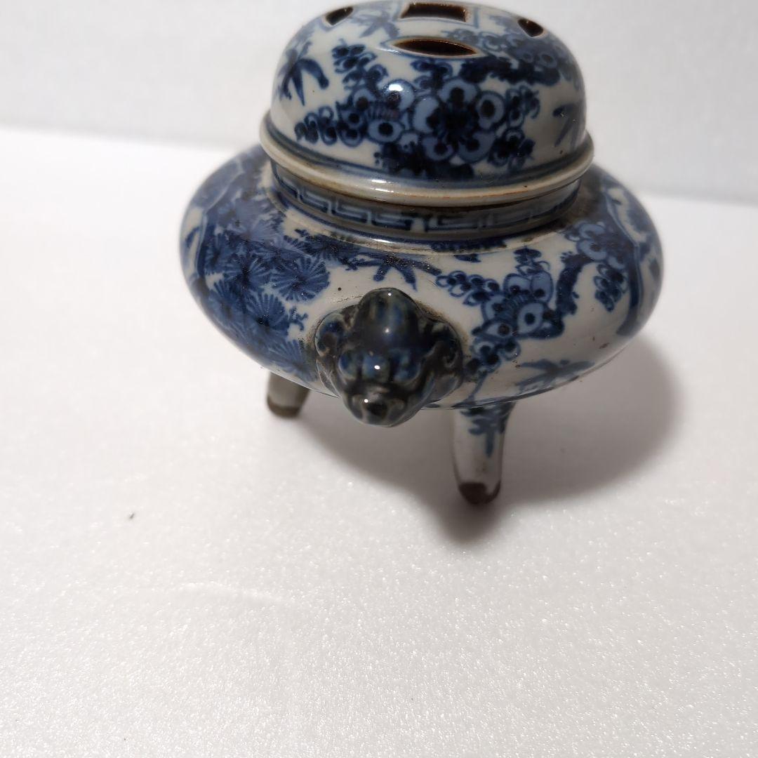 使い込まれた時代染め付け香炉美品です。