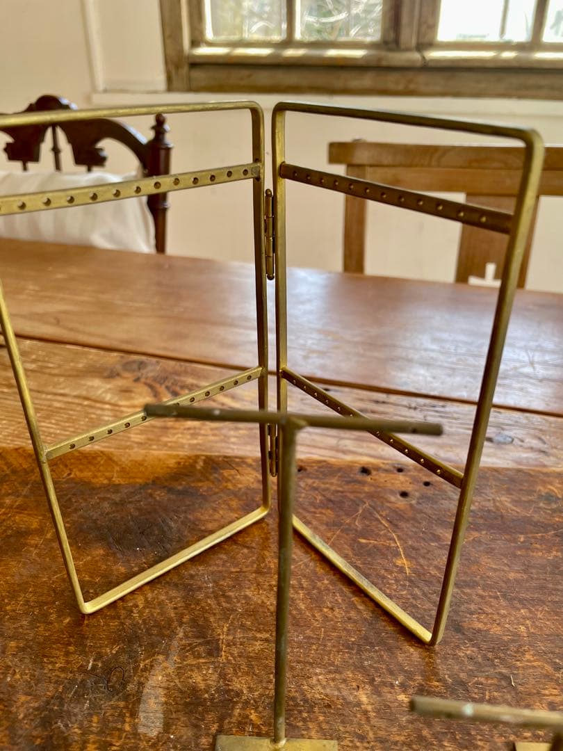 ピアス用　アクセサリー　ディスプレイ　什器　真鍮
