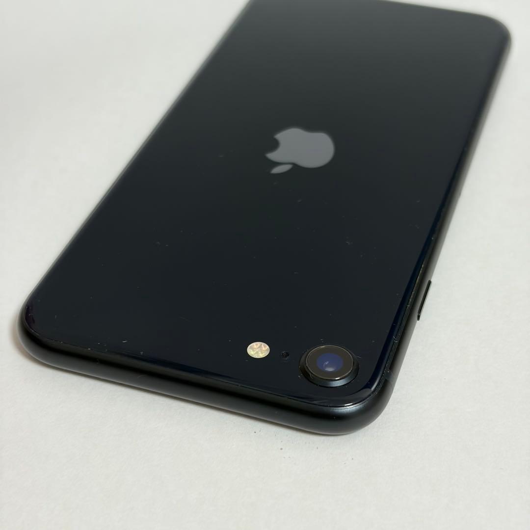iPhone SE3 64GB ミッドナイト SIMフリー バッテリー84%