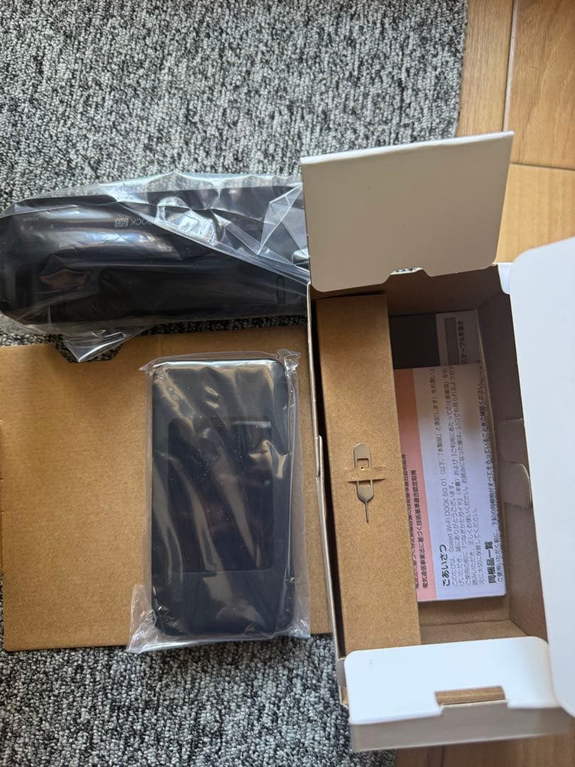 Speed Wi-Fi DOCK 5G 01 新品