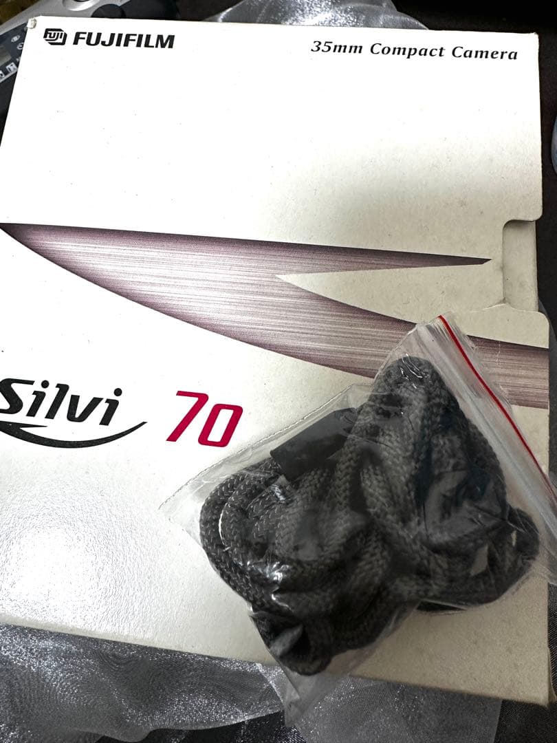 【美品】FUJIFILM Silvi 70 フィルムカメラ　箱・ストラップ付