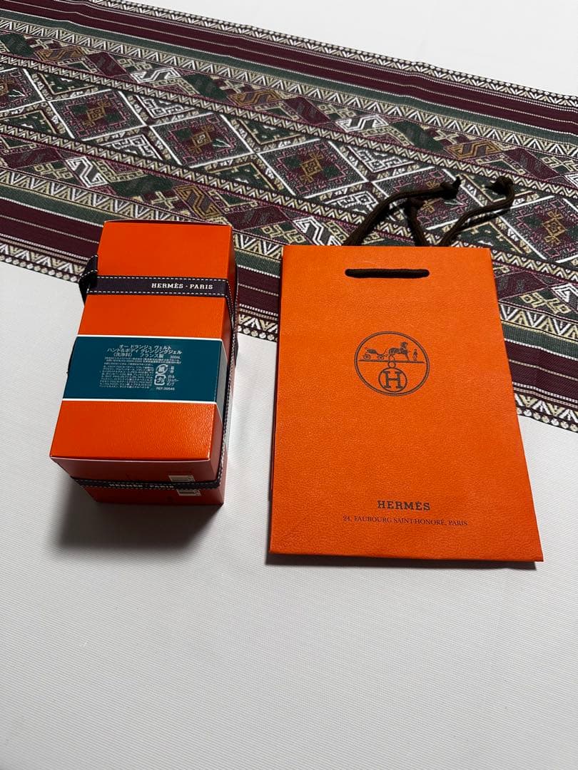 HERMES オードランジュヴェルトハンド&ボディ　クレンジングジェル　新品
