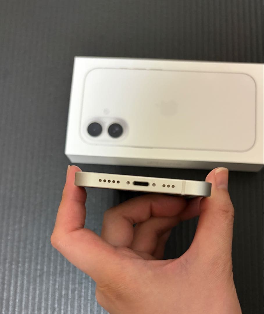 【超美品】iPhone12 128GB ホワイト本体 SIMフリー【箱付き】