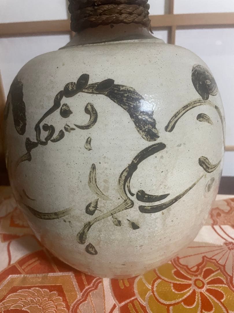 かなり古い馬の絵柄 陶器の壺　蔵出し