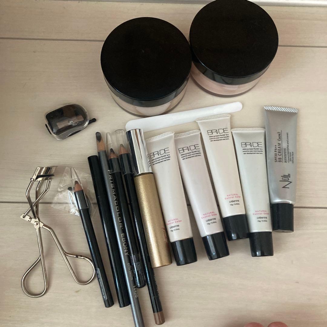 美容学校　教材　メイク道具　ブリディエ　ボックスつき