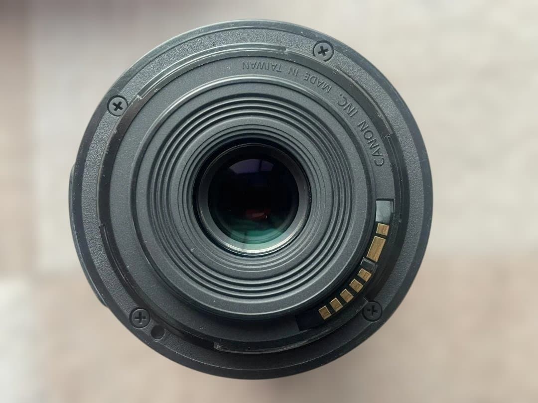Canon EOS 8000D ダブルズーム　充電器付　動作OK