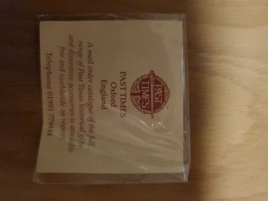 イギリス製 9金　彫金が素敵なリング