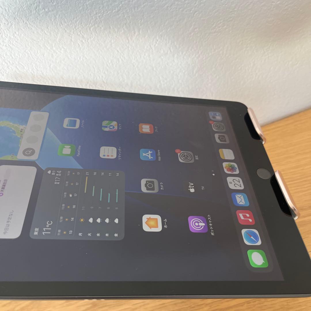 バッテリー99%新品同様！iPad 8世代 32G Cellularモデル