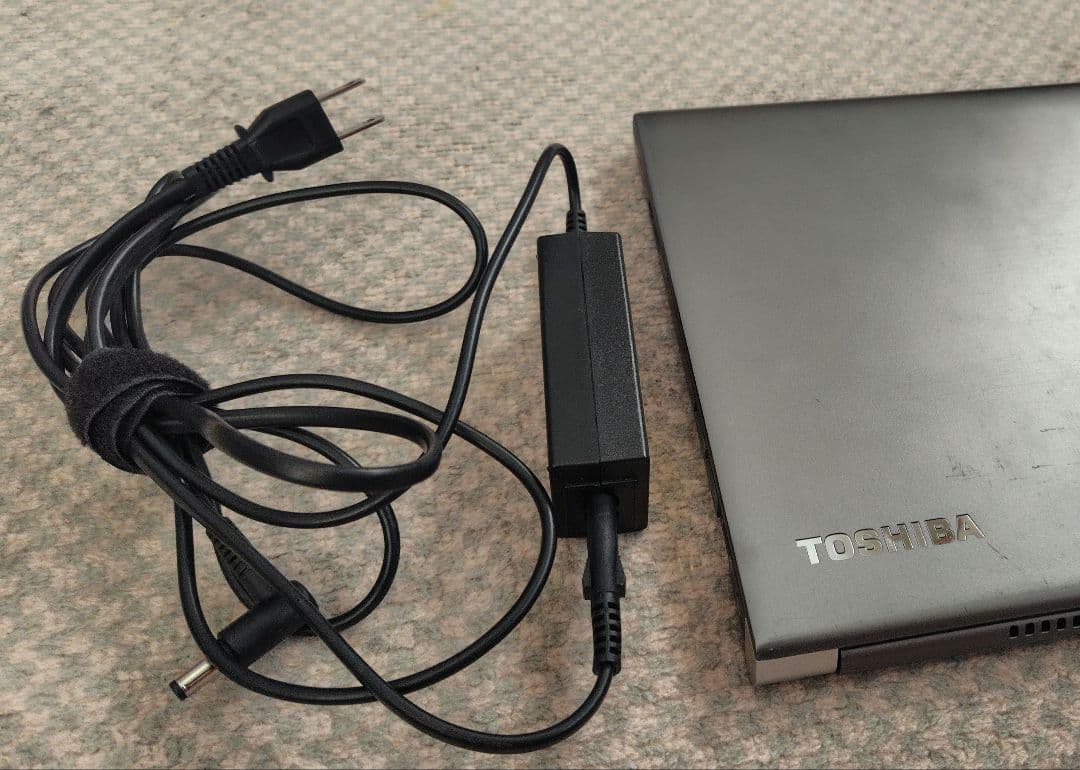 TOSHIBA ノートPC ThinkPad