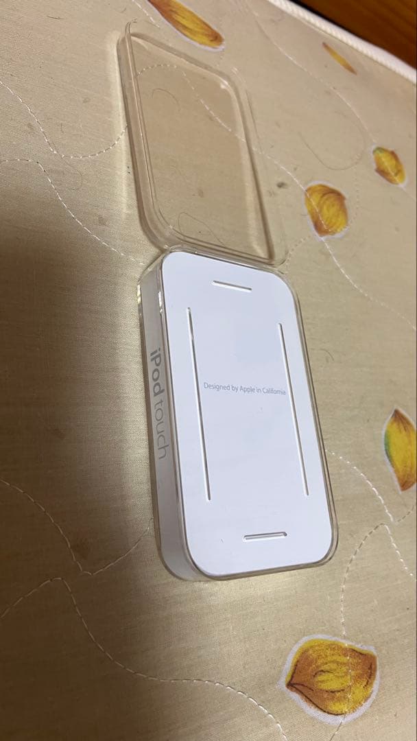 美品★iPod touch 第4世代 32GB アイポッド タッチ
