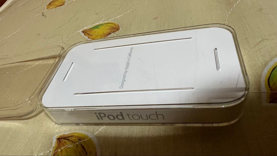美品★iPod touch 第4世代 32GB アイポッド タッチ