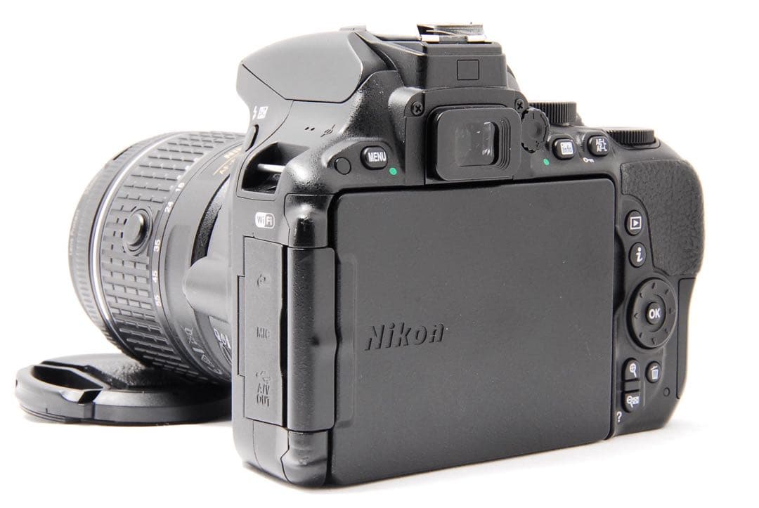 【初心者必見】Nikon D5500 Wi-Fiバリアングル液晶 タッチパネル