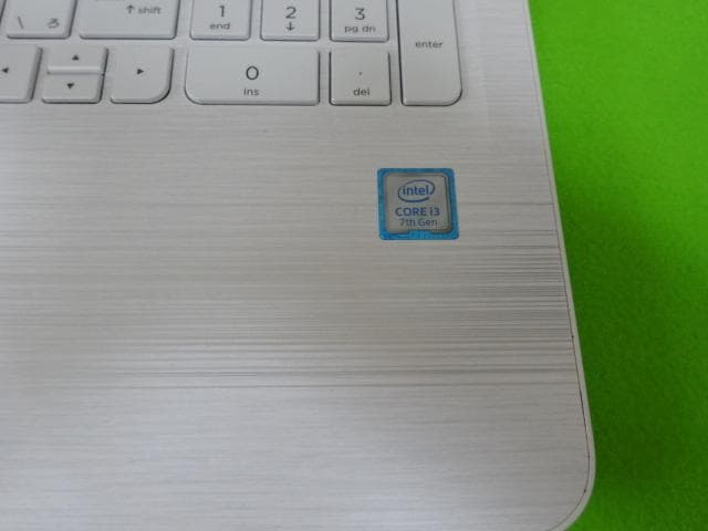 z*i様 HP ノートパソコン 15-au101TU