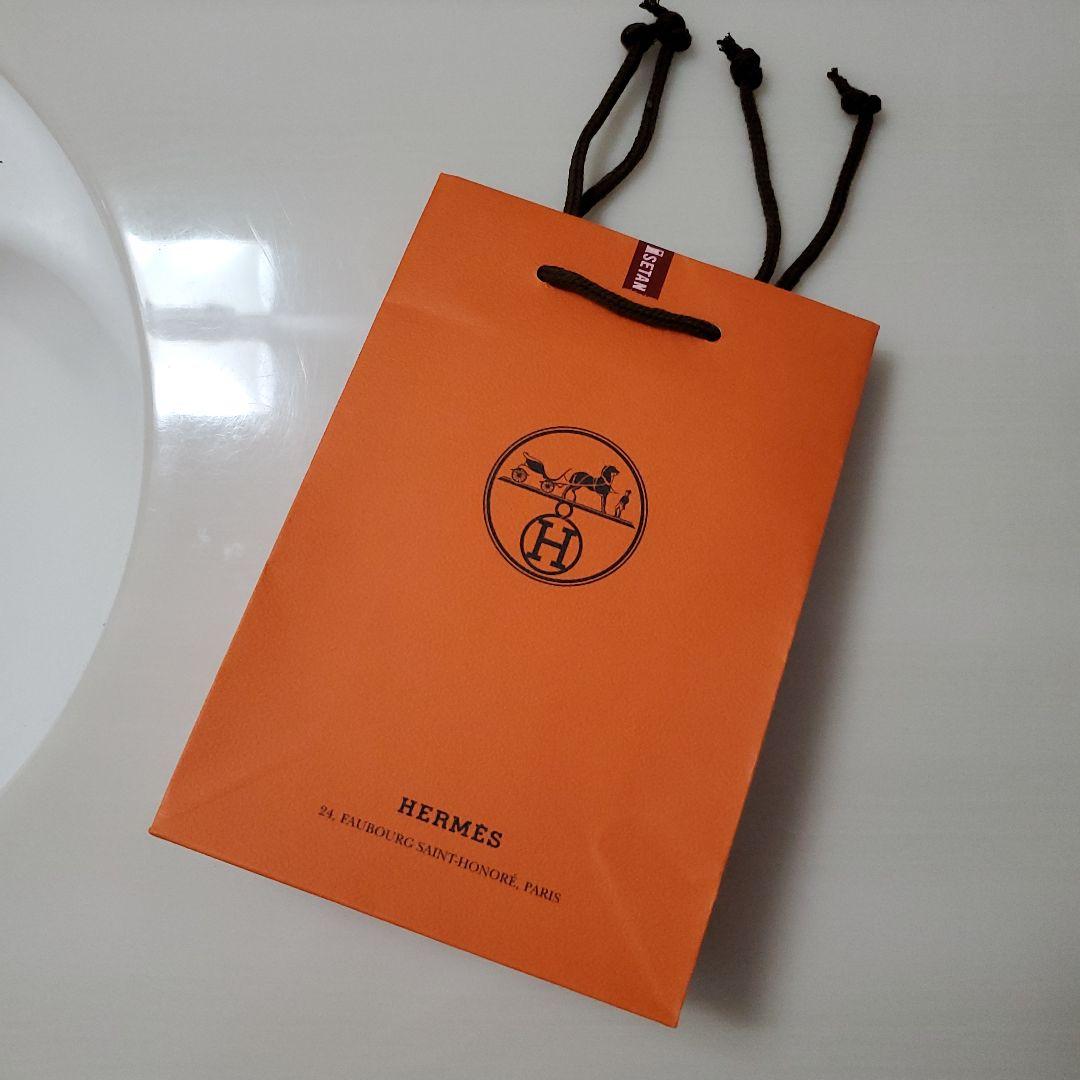 【近日終了】HERMES エルメス☆フェイスパウダー ネイルカラー 他 オマケ