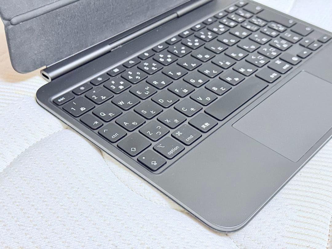 11インチiPad Pro（M4）Magic Keyboard MWR23J/A