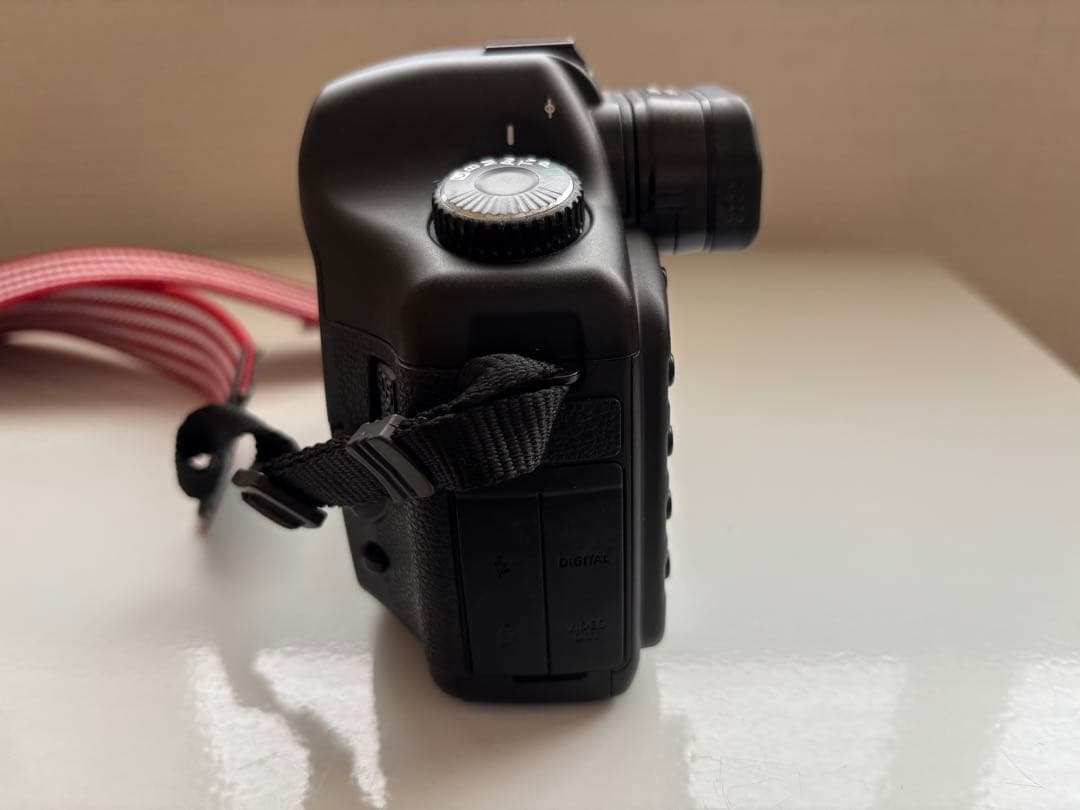 Canon EOS 5D デジタル一眼レフカメラ　本体