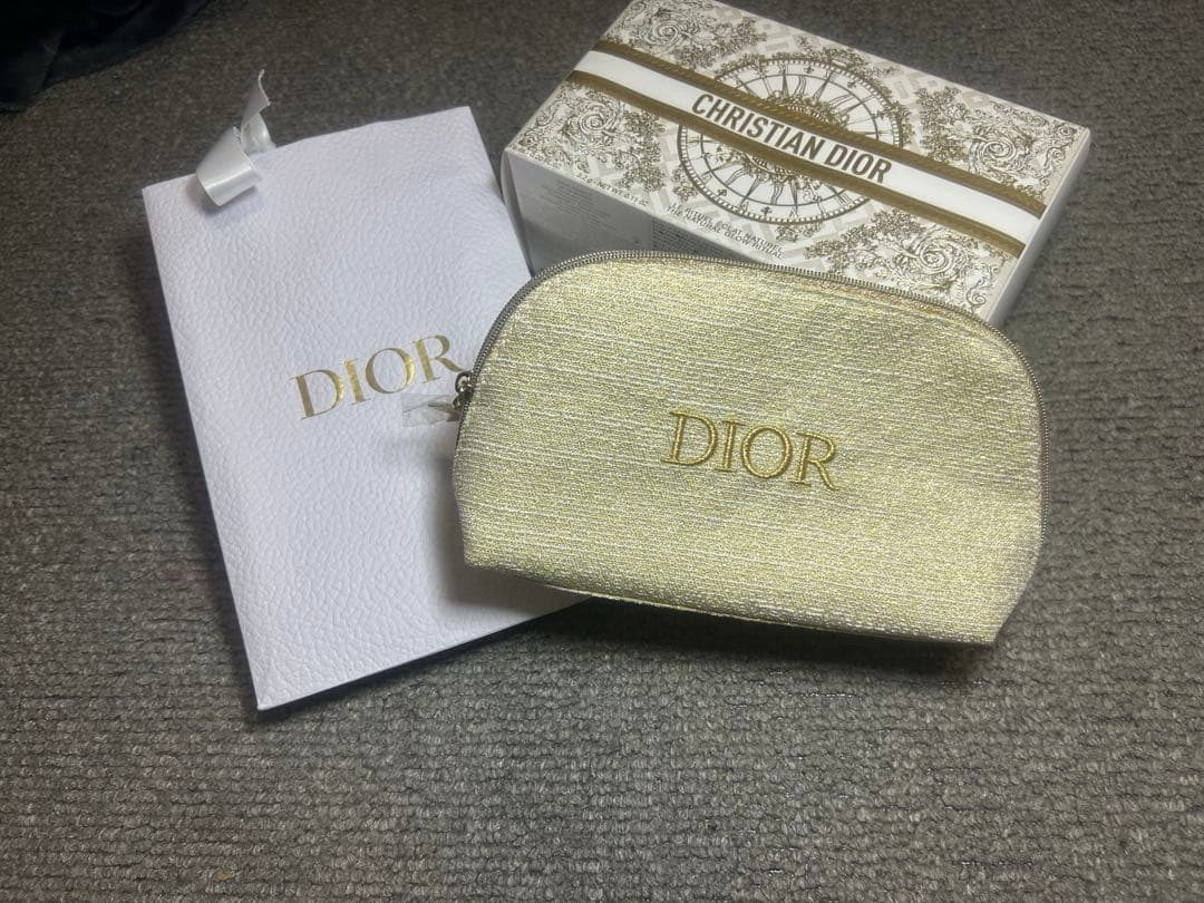 DIOR ホリデーオファー