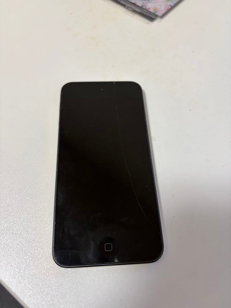 Apple iPod Touch ブラック6世代128GB(画面割れあり)