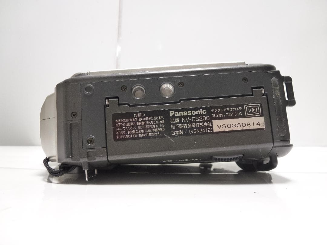 希少　動作品　Mini DV　パナソニックビデオカメラ　NV-DS200　大人気